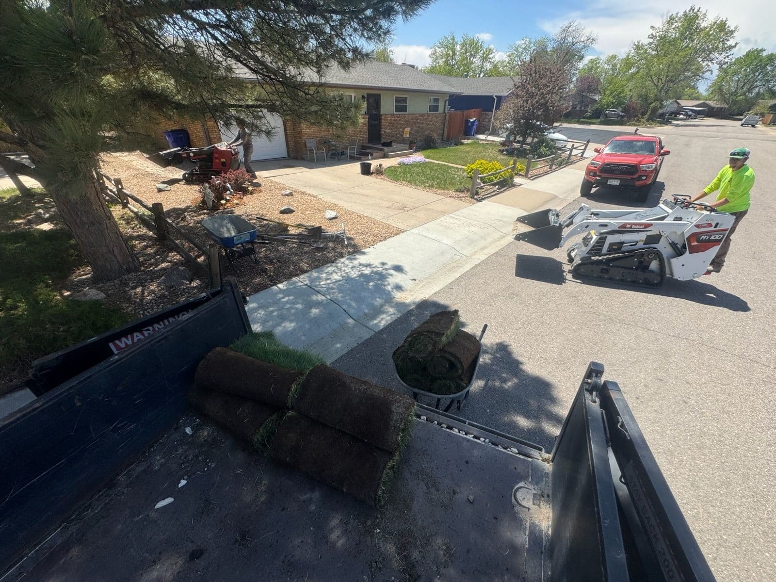 Transforming Landscapes in Local Neighborhoods