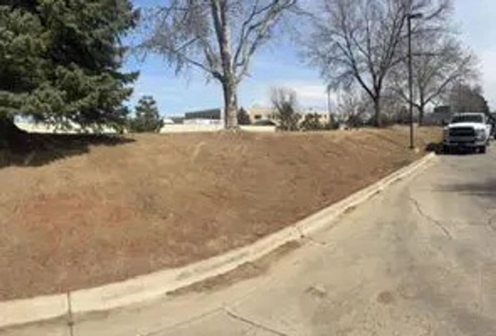 Breathtaking Boulder Wall Revamp in Your Town